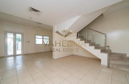 Villa - 5 Bedrooms - 6 Bathrooms for rent in Autumn 2 - Autumn - Seasons Community - District 15 - Jumeirah Village Circle - Dubai