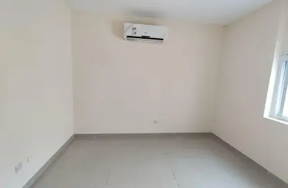 شقة - غرفة نوم - 1 حمام للايجار في بو تينة - الشرق - الشارقة