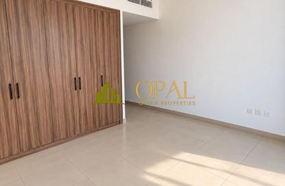 Apartment - 2 - 3 for rent in El Oneis 1 - El Oneis - Dubai Studio City - Dubai Apartment - 2 - 3 for rent in El Oneis 1 - El Oneis - Dubai Studio City - Dubai