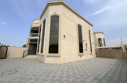 Villa - 3 Bedrooms - 6 Bathrooms for rent in Al Jazzat - Al Riqqa - Sharjah