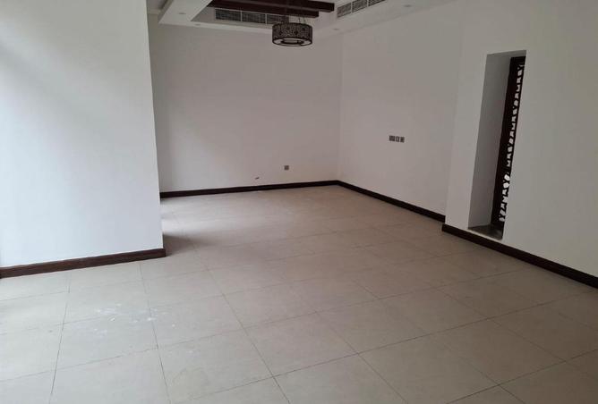 74638806 - Property Image 2