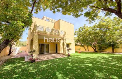 Villa - 3 Bedrooms - 4 Bathrooms for sale in Meadows 8 - Meadows - Dubai