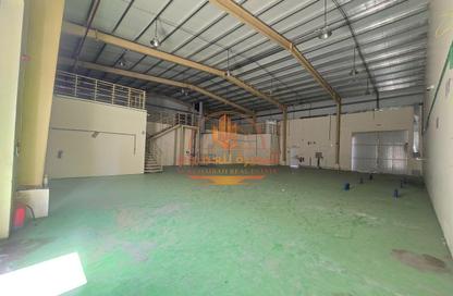 Warehouse - Studio - 6 Bathrooms for rent in Umm Al Thuoob - Umm Al Quwain