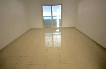 شقة - 2 غرف نوم - 2 حمامات للايجار في المنطقة الصناعية رقم 1 - المنطقة الصناعية بالشارقة - الشارقة