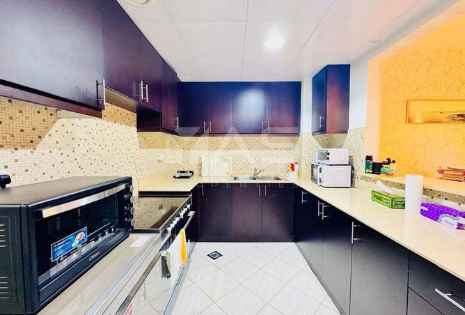 94011836 - Property Image 3
