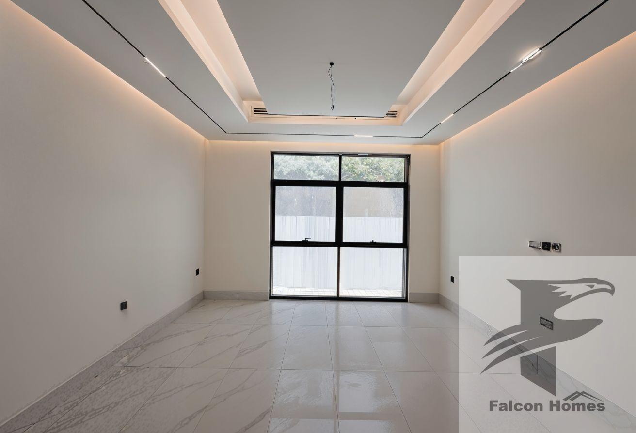 Brand New 6BR Modern Design Villa with Pool photo 7