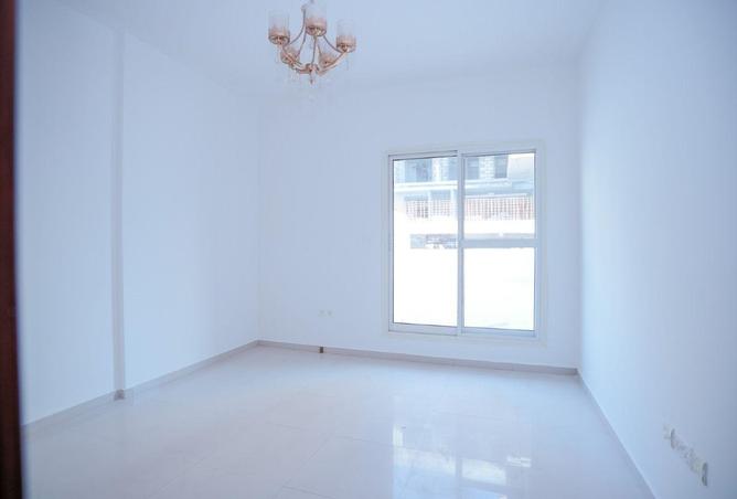 106843022 - Property Image 3