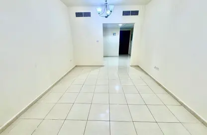 Apartment - 1 Bedroom - 2 Bathrooms for rent in Muwaileh 3 Building - Muwaileh - Sharjah
