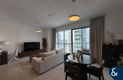 شقة - غرفة نوم - 2 حمامات للايجار في برج ريزيدنس - وسط مدينة دبي - دبي