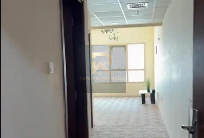 74233428 - Property Image 2