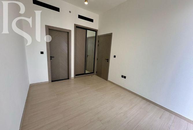 73842922 - صورة العقار 3