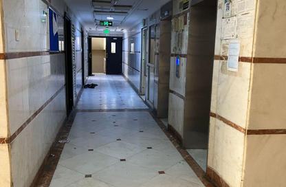 عمارة بالكامل - 8 غرف نوم - 8 حمامات للبيع في مجمع مويلح - تجارية مويلح - الشارقة
