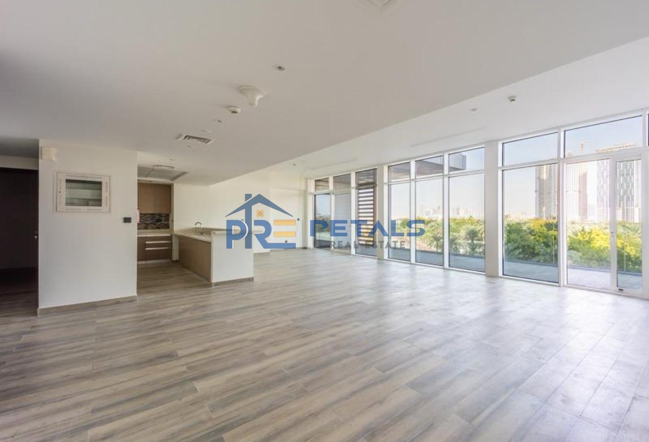 Huge Balcony | Unfurnished | Dubai Frame View photo 21
