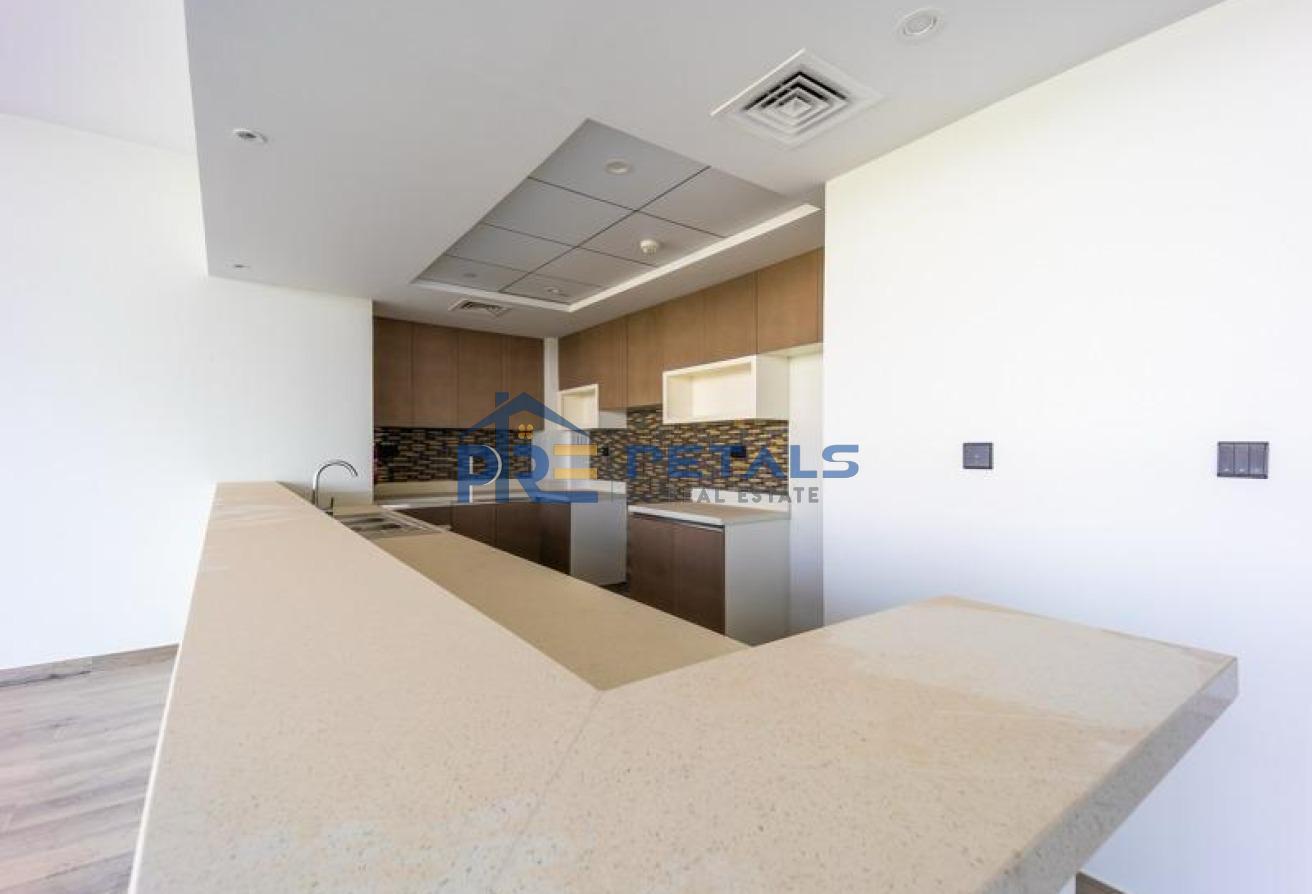 Huge Balcony | Unfurnished | Dubai Frame View photo 19