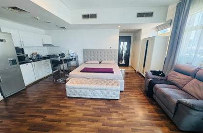 Apartment - Studio - 1 Bathroom for rent in Yacht Bay - Dubai Marina - Dubai