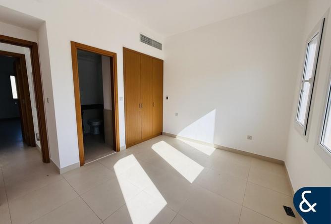 104694643 - Property Image 2