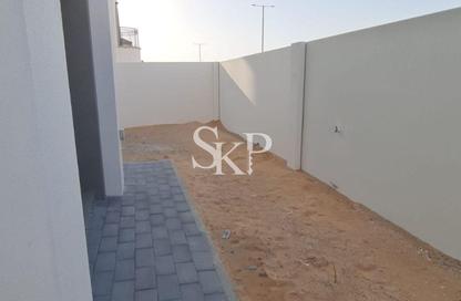 Villa - 4 Bedrooms - 5 Bathrooms for rent in Fay Al Reeman II - Al Shamkha - Abu Dhabi