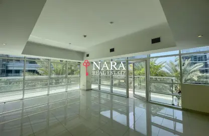 شقة - 2 غرف نوم - 3 حمامات للايجار في المراسي - البطين - أبوظبي