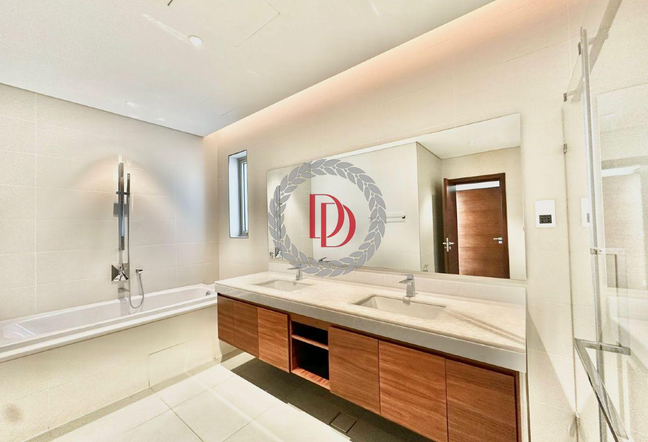 Modern 4 Bedroom / Vastu / Landscaped / D1 Expert photo 8