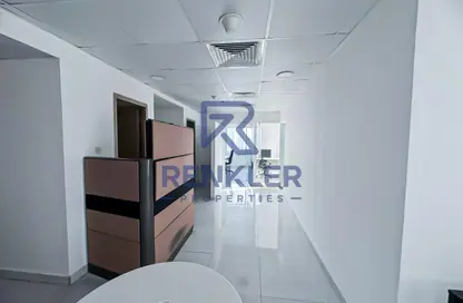 Office Space - Studio - 2 Bathrooms for rent in One Lake Plaza - JLT Cluster T - Jumeirah Lake Towers - Dubai