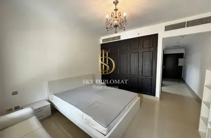 Apartment - 1 Bathroom for rent in Le Grand Chateau A - Le Grand Chateau - District 10 - Jumeirah Village Circle - Dubai Apartment - 1 Bathroom for rent in Le Grand Chateau A - Le Grand Chateau - District 10 - Jumeirah Village Circle - Dubai