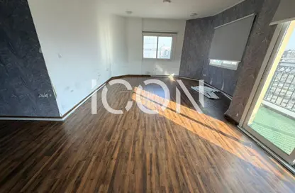 شقة - 2 غرف نوم - 3 حمامات للايجار في المدينة العالمية المرحلة 2 - 4 الورسان - الورسان - دبي