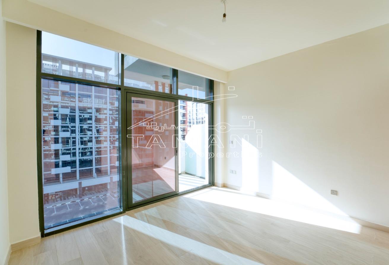 Stunning Studio | Vacant soon | Chiller free photo 4