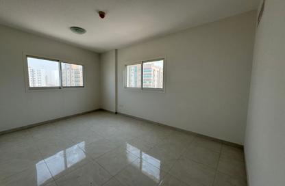 Apartment - 2 Bedrooms - 2 Bathrooms for rent in Amwaj Tower - Al Rumaila - Ajman