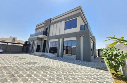 Villa - 5 Bedrooms - 7+ Bathrooms for rent in Al Aweer 1 - Al Aweer - Dubai Villa - 5 Bedrooms - 7+ Bathrooms for rent in Al Aweer 1 - Al Aweer - Dubai