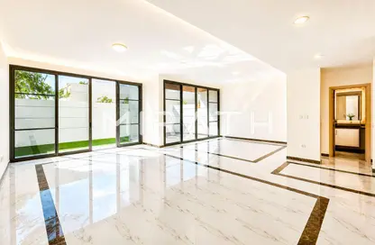 Villa - 4 Bedrooms - 5 Bathrooms for rent in Umm Suqeim 3 Villas - Umm Suqeim 3 - Umm Suqeim - Dubai