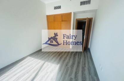 Apartment - 1 - 1 for rent in Mayfair Tower - Business Bay - Dubai