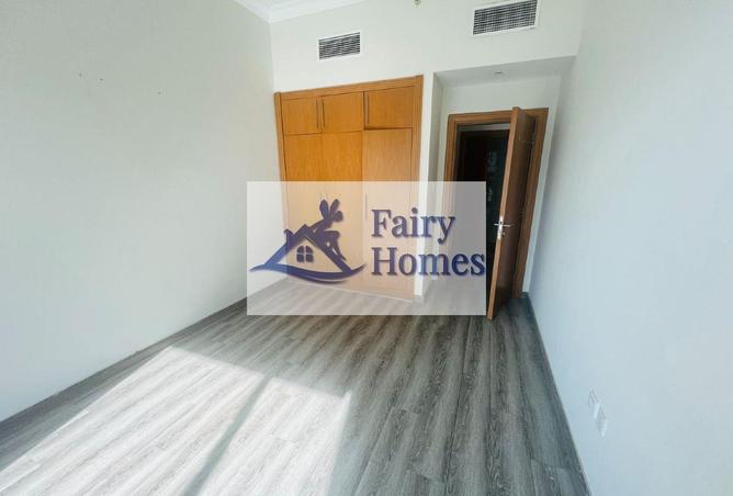 Burj Khalifa / Lake View 1Bhk Mayfair tower photo 2