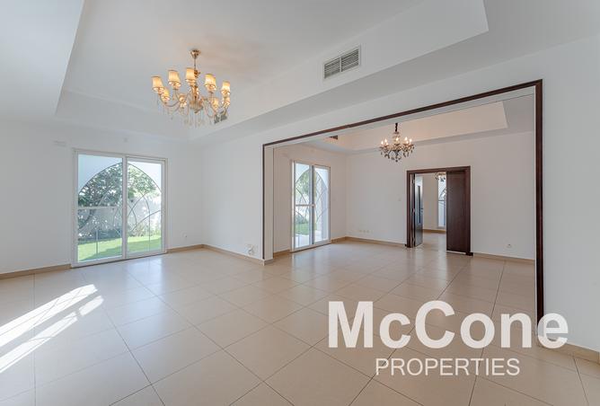 136102325 - Property Image 2
