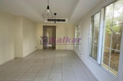 Villa - 2 Bedrooms - 3 Bathrooms for rent in Springs 6 - The Springs - Dubai