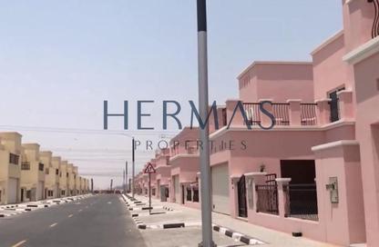 Villa - 4 Bedrooms - 5 Bathrooms for rent in Nad Al Sheba Villas - Nad Al Sheba 3 - Nad Al Sheba - Dubai