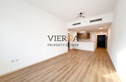 Apartment - 1 Bedroom - 1 Bathroom for sale in Mazaya 15 - Queue Point - Liwan - Dubai