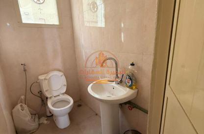 Warehouse - Studio - 1 Bathroom for rent in Al Sajaa S - Al Sajaa - Sharjah