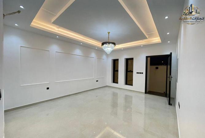 74255030 - Property Image 3