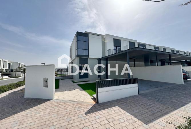 104680190 - Property Image 2