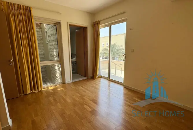 162317402 - Property Image 2