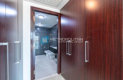 Apartment - 1 - 2 for sale in Al Durrah Tower - Marina Square - Al Reem Island - Abu Dhabi