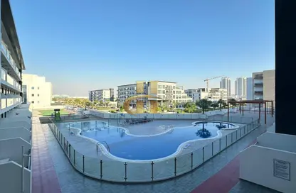 Apartment - 2 Bedrooms - 4 Bathrooms for rent in Samana Golf Avenue - Dubai Studio City - Dubai