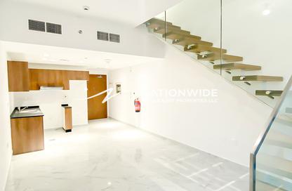 Apartment - 2 - 3 for rent in Oasis 1 - Oasis Residences - Masdar City - Abu Dhabi