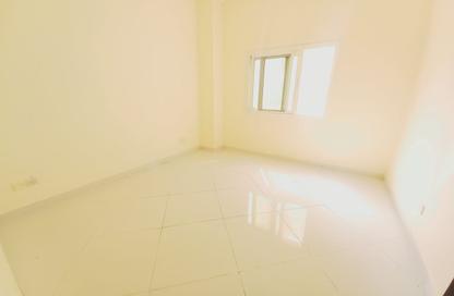 Apartment - 1 - 1 for rent in Fire Station Road - Muwaileh - Sharjah