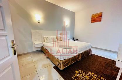 Apartment - 2 - 2 for rent in Tourist Club Area - Abu Dhabi