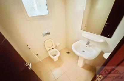 Apartment - 1 Bedroom - 2 Bathrooms for rent in Muwaileh 29 Building - Muwaileh - Sharjah