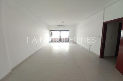 Apartment - 4 - 5 for rent in Zabeel Building - Al Karama - Bur Dubai - Dubai