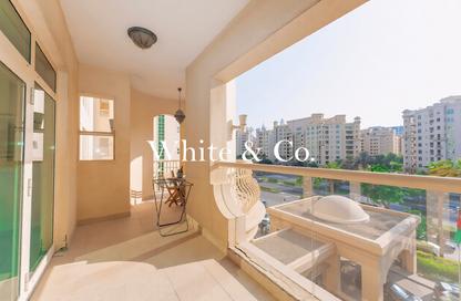 Apartment - 2 Bedrooms - 3 Bathrooms for rent in Jash Falqa - Shoreline Apartments - Palm Jumeirah - Dubai