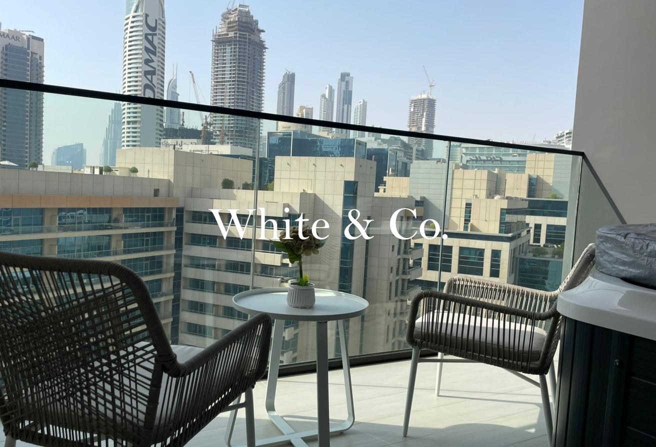 Fully Furnished | Burj View | Best Layout photo 8