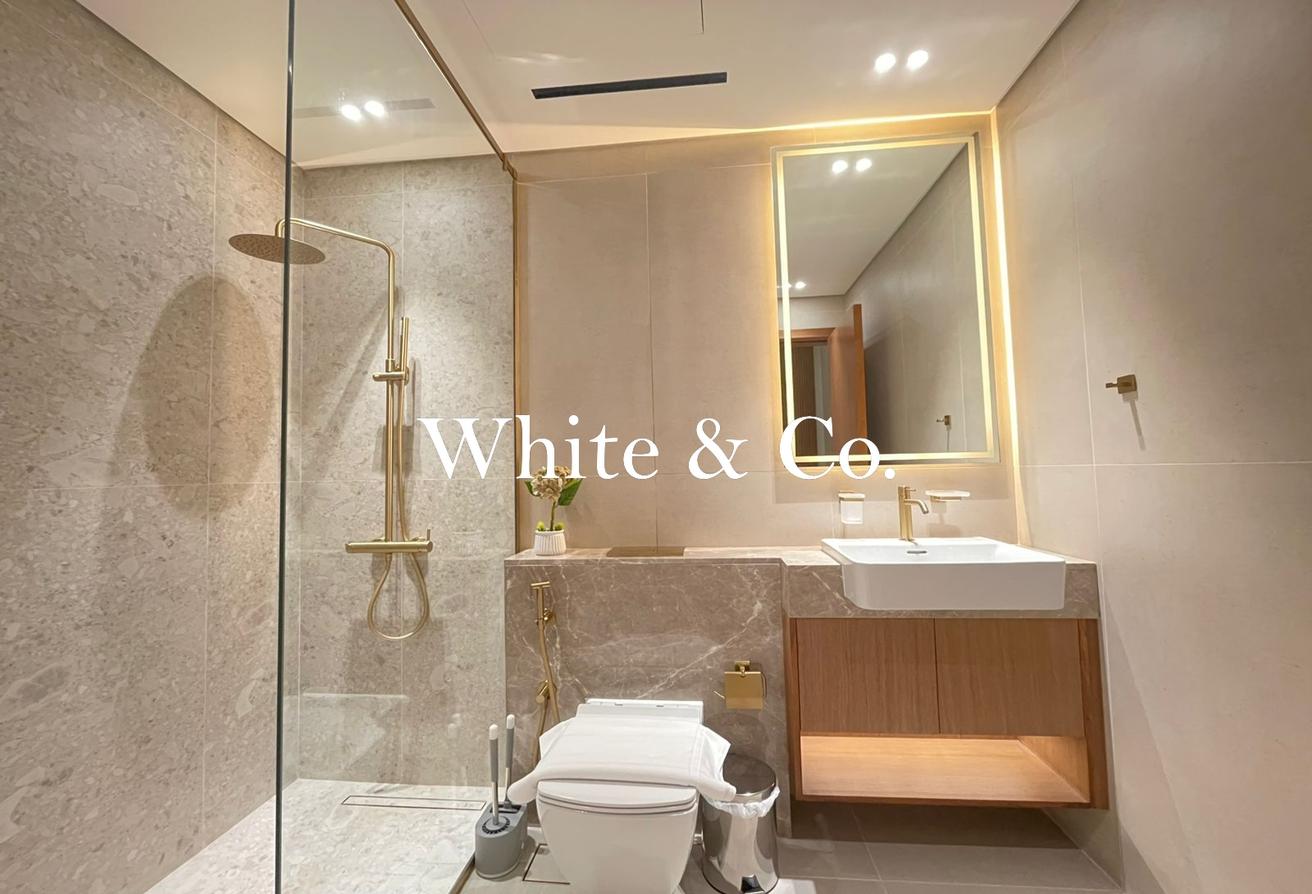Fully Furnished | Burj View | Best Layout photo 18